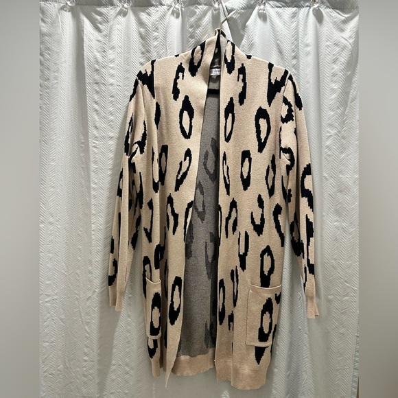 Leopard Print Open Front Long Cardigan - Picture 5 of 5